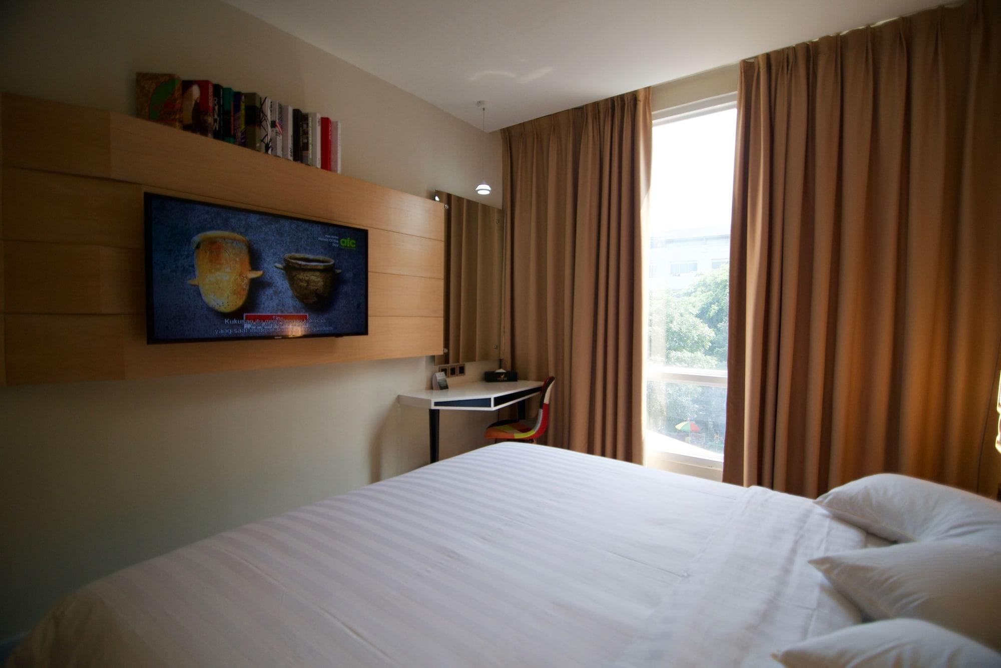 Verse Luxe Hotel Wahid Hasyim Jakarta Exterior photo