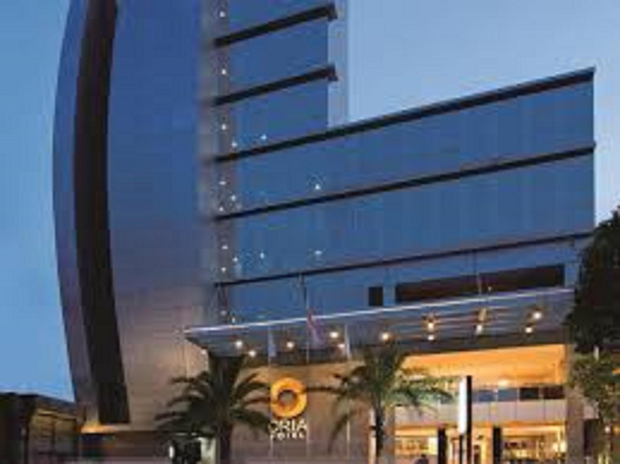 Verse Luxe Hotel Wahid Hasyim Jakarta Exterior photo