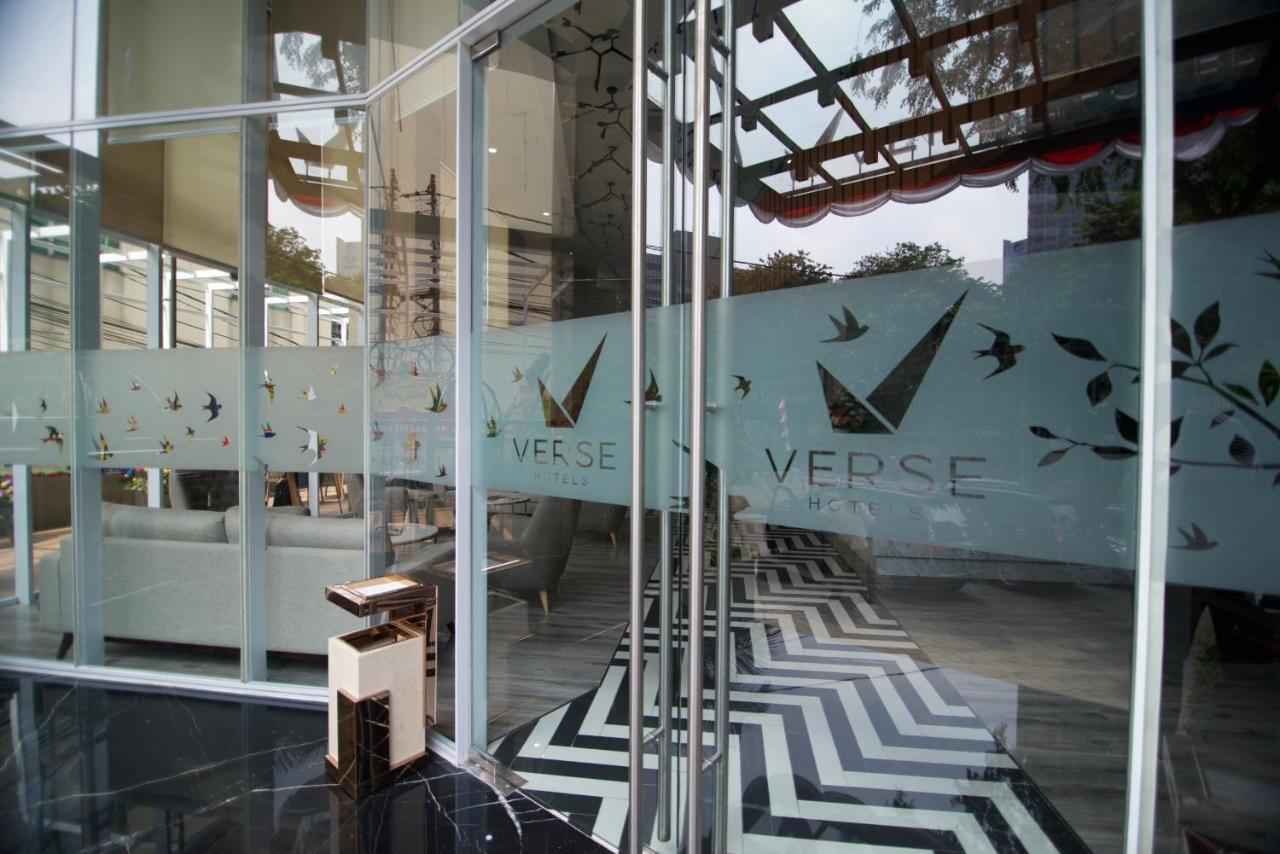 Verse Luxe Hotel Wahid Hasyim Jakarta Exterior photo