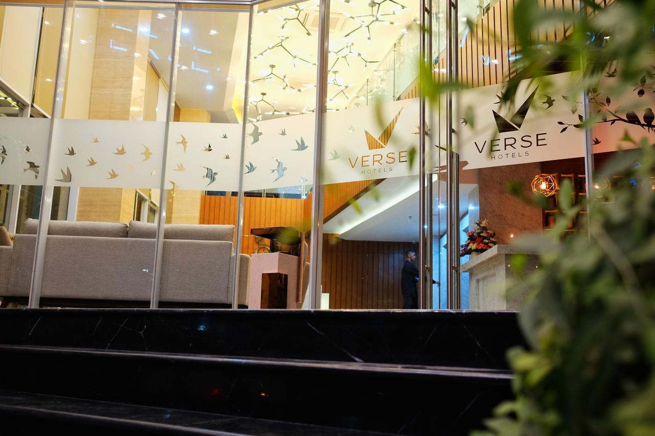 Verse Luxe Hotel Wahid Hasyim Jakarta Exterior photo